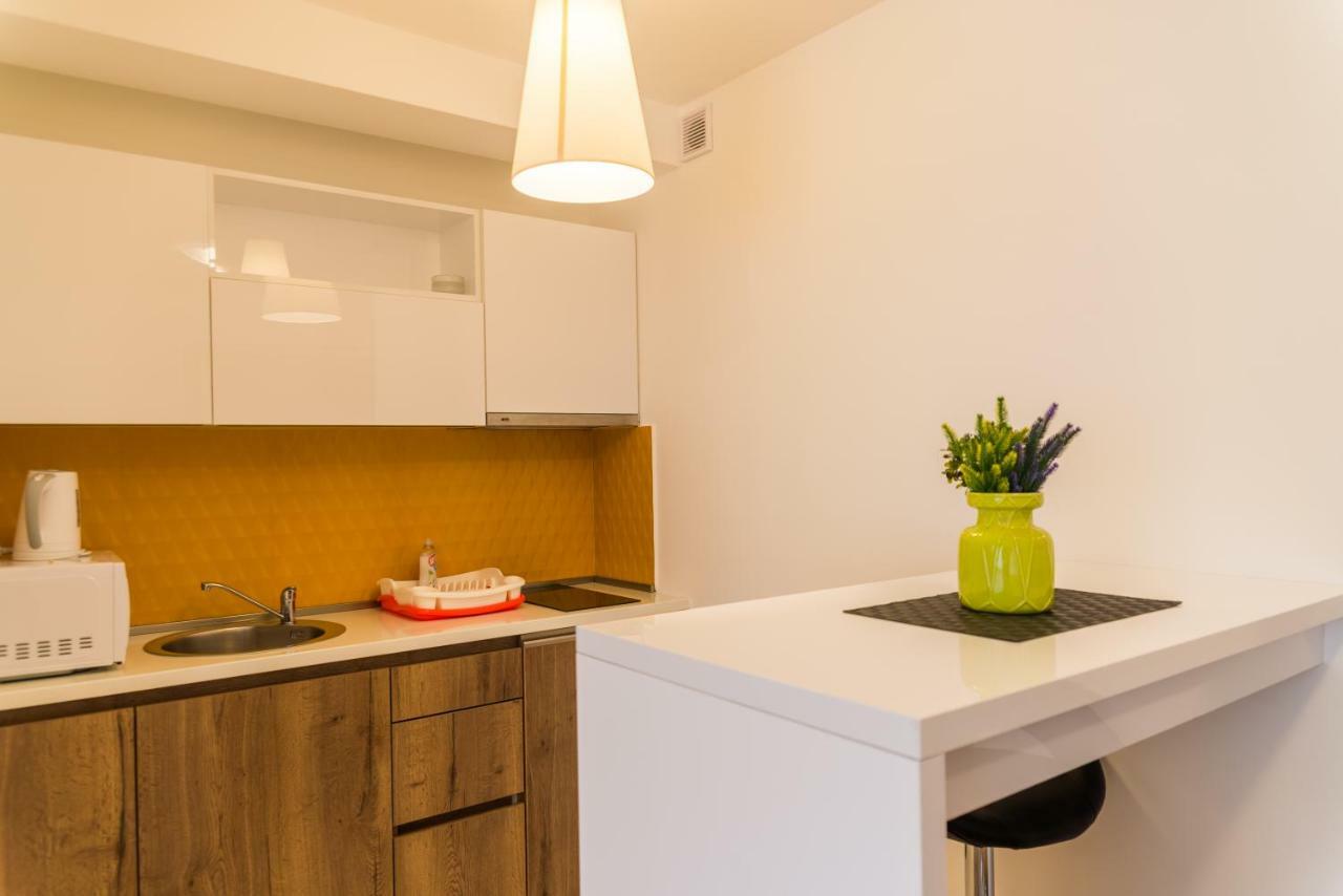 Apartmani "B-Elite" ブドヴァ 部屋 写真